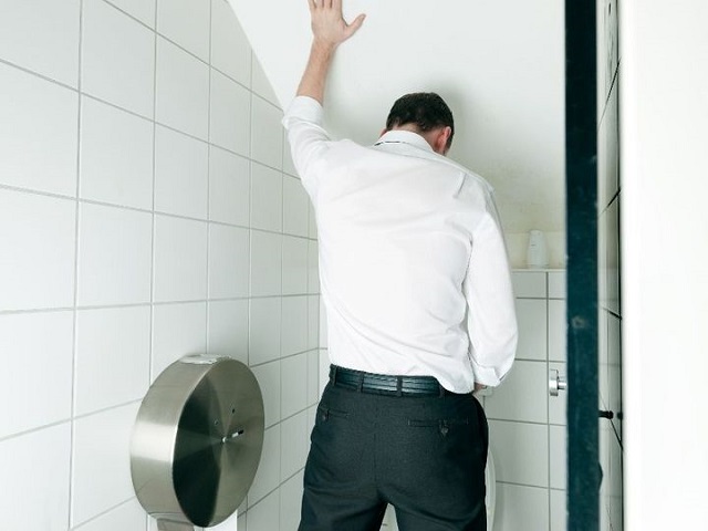 Sức khỏe đời sống - Tiểu đêm nhiều có thể là dấu hiệu cho thấy bạn đang gặp những vấn đề nguy hiểm này