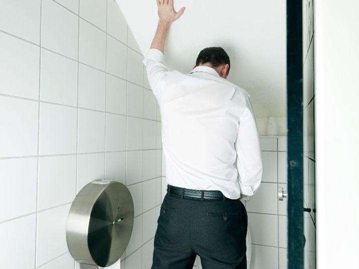 Tiểu đêm nhiều có thể là dấu hiệu cho thấy bạn đang gặp những vấn đề nguy hiểm này - 3