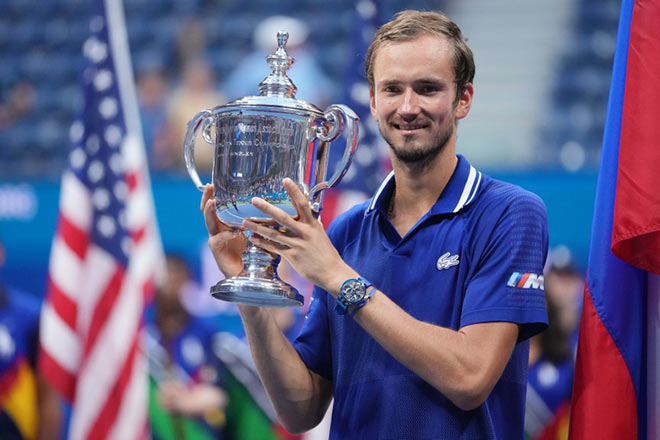 Medvedev bên chức vô địch US Open 2021