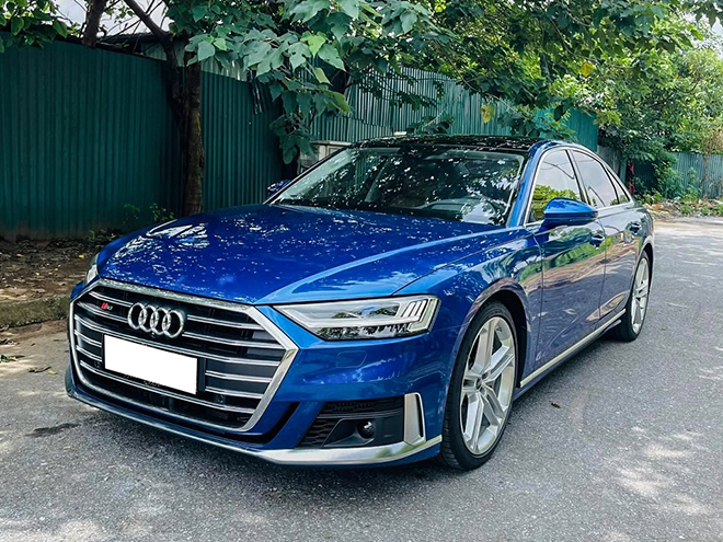 Soi hàng hiếm Audi S8 động cơ V8 tại Việt Nam - 5