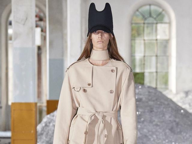 Thời trang - "Bản năng động vật" trong bộ sưu tập Xuân/Hè 2022 của Burberry