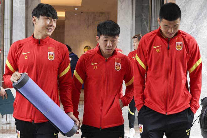 Trung Quốc mất thêm 3 cầu thủ vì chấn thương là Wang Gang, Chi Zhongguo và Wei Shihao