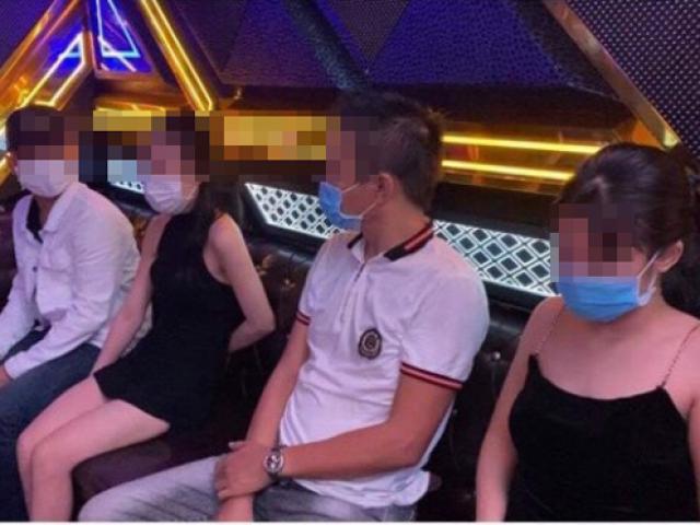 Pháp luật - 3 "chân dài" làm điều mờ ám trong quán karaoke