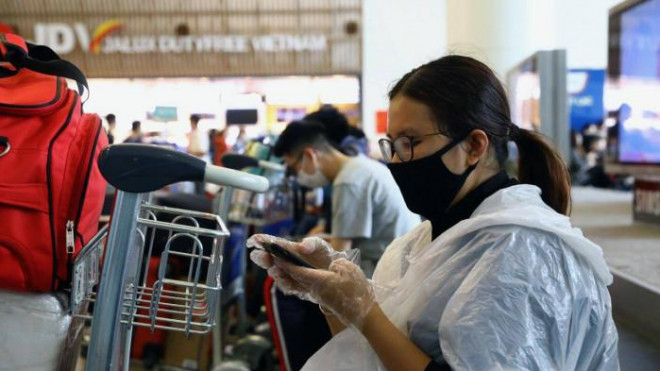 Khách đi máy bay chỉ cần tiêm một mũi vaccine mà không buộc phải xét nghiệm Covid-19