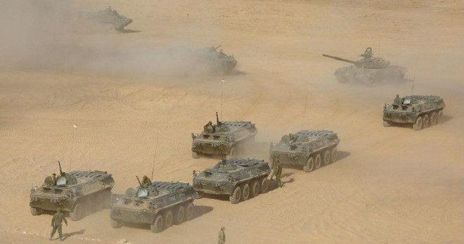 Trước đó, Tổng thư kí Tổ chức Hiệp
ước An ninh Tập thể (CSTO), ông Stanislav Zas tuyên bố, tình hình ở
khu vực phía bắc Afghanistan đang xấu đi, tiềm ẩn xung đột, bất ổn.
CSTO sẽ hỗ trợ Tajikistan để bảo vệ biên giới của mình.