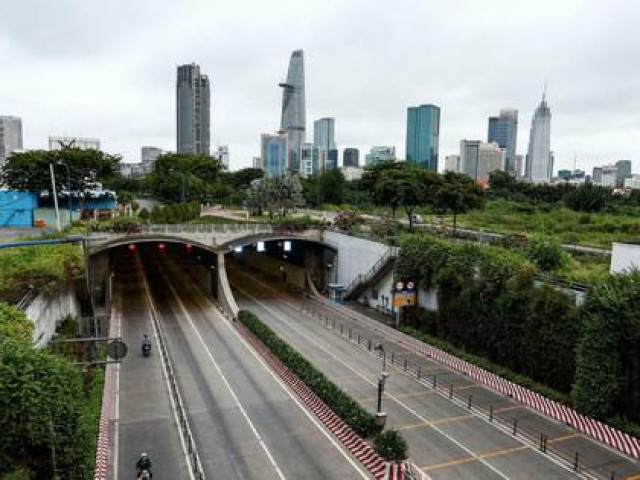 Kinh doanh - "Bão COVID" lần 4 lan rộng, GDP quý 3 giảm sâu 6,17%