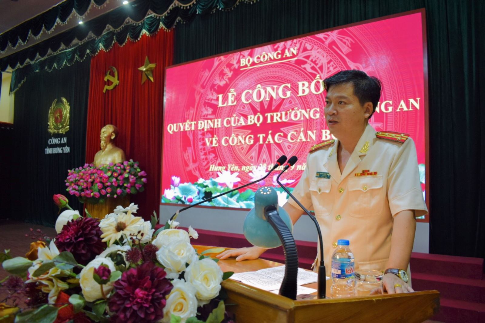 Đại tá Nguyễn Thanh Trường phát biểu tại buổi lễ