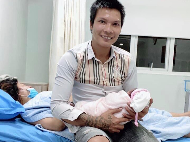 Đời sống Showbiz - Lộc Fuho đón con gái đầu lòng, dân mạng hào hứng chúc mừng