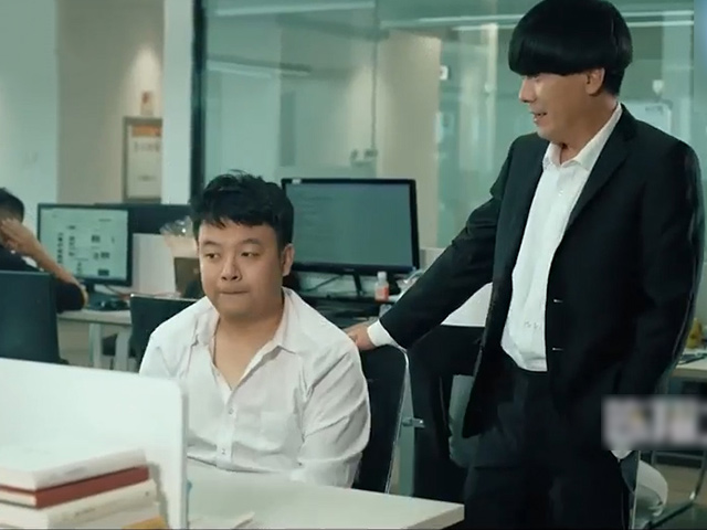 Cười 24H - Được sếp tổ chức sinh nhật hộ mình khiến nhân viên "khiếp sợ"