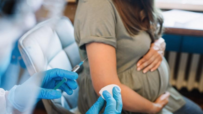 CDC Mỹ ra cảnh báo khẩn: Tất cả phụ nữ có thai nên tiêm vắc-xin COVID-19 - 2