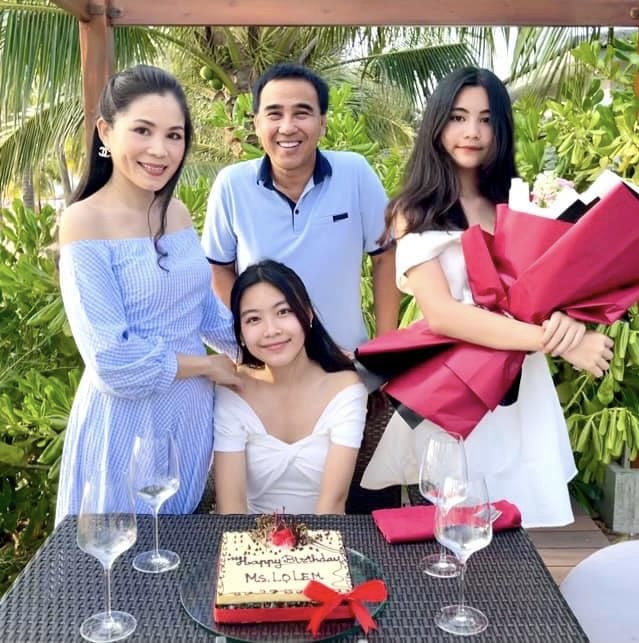 Ái nữ xinh đẹp của MC Quyền Linh chỉ một đoạn clip đã “gây sốt mạng” - 2