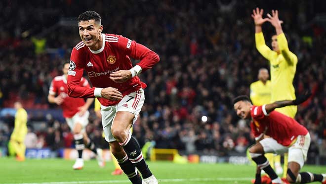 Ronaldo sắm vai người hùng cuối trận giúp MU thắng ngược Villarreal 2-1 ở lượt trận thứ 2 bảng F Champions League năm nay