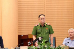 Tin tức trong ngày - Giám đốc CDC Hà Nội nhận bao nhiêu tiền của công ty Việt Á?