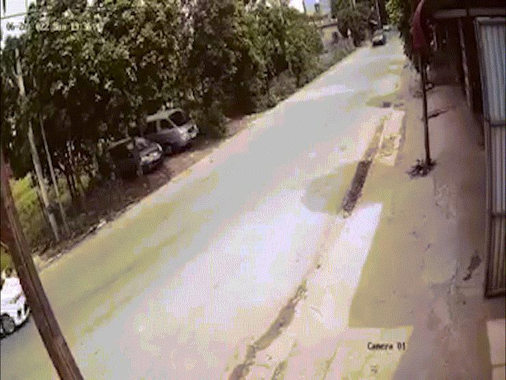 Ô tô - Clip: Drift bất thành, fortuner đứng hình xe trắng bỏ chạy trong tích tắc