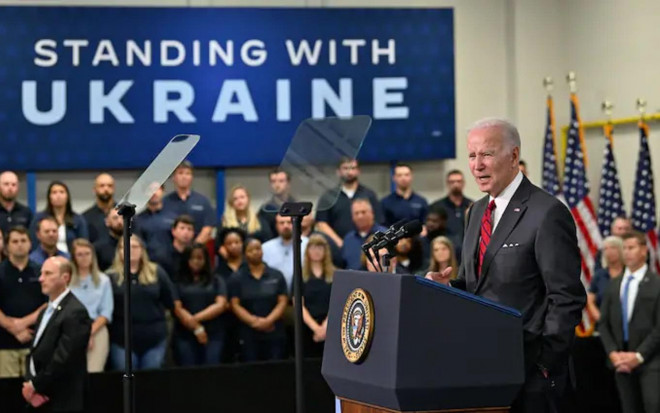 Trong Hội nghị thượng đỉnh NATO gần đây tại Madrid, Tổng thống Mỹ Biden đã tuyên bố các gói viện trợ của Mỹ dự kiến ​​sẽ kéo dài, trọng tâm các gói viện trợ mới sẽ là pháo binh, các hệ thống tên lửa phóng loạt (MLRS), và các hệ thống phòng không tầm ngắn và tầm trung.