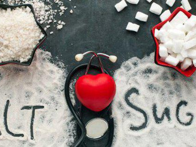 Sức khỏe đời sống - Người cao huyết áp phải tránh xa 2 loại thực phẩm "trắng” này, một thứ dễ nghiện nhưng lại hại vô cùng