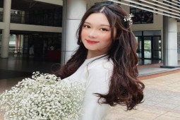 Bạn trẻ - Cuộc sống - Tân Hoa khôi Ngoại thương 2022: Sở hữu thành tích "khủng", được "vạn người mê" trên Tiktok