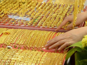 Kinh doanh - Giá vàng hôm nay 2/7: Giảm "sốc", vẫn dò đáy phiên cuối tuần