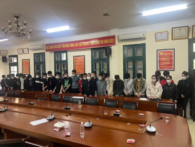 Các đối tượng liên quan bị bắt giữ và triệu tập về cơ quan công an liên quan đến vụ án tại thời điểm tháng 3-2022