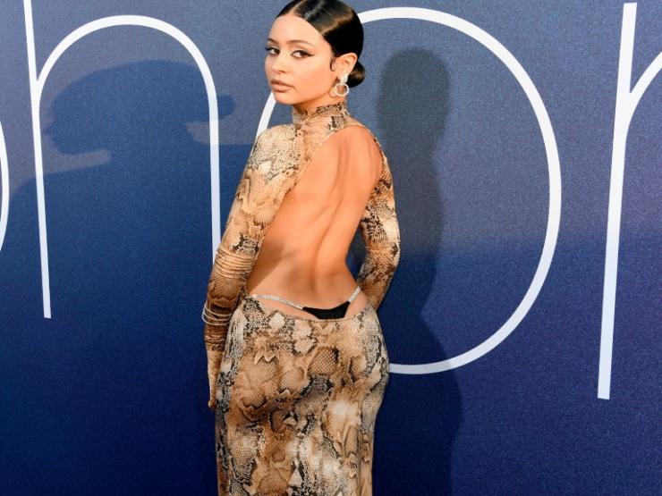 Thời trang - Xu hướng gây sốc nhất kỷ nguyên Y2K đang tìm đường quay lại thời hiện đại