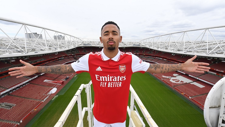 Arsenal chính thức ra mắt Jesus