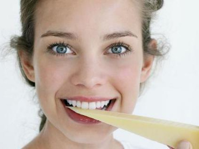 Làm đẹp - 5 loại thực phẩm nên ăn để có hàm răng khỏe mạnh