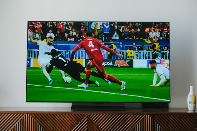 Mặc dù người dùng có thể xem thể thao trên mọi thiết bị, nhưng TV vẫn sở hữu nhiều lợi thế vượt trội và là thiết bị hoàn hảo nhất để tận hưởng các trận đấu