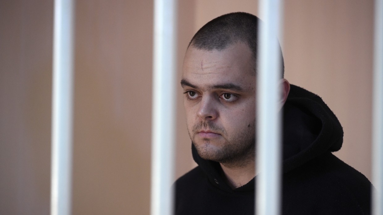Aslin là một trong ba người nước ngoài bị phe ly khai thân Nga tuyên án tử hình vào tháng trước.