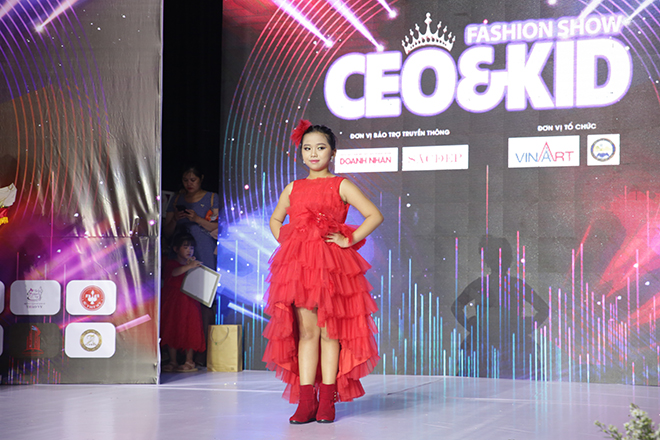 Kid Lê Băng Băng xuất sắc trong chương trình “Fashion Show CEO&KID 2022 – Thời trang doanh nhân mẹ và bé” - 6