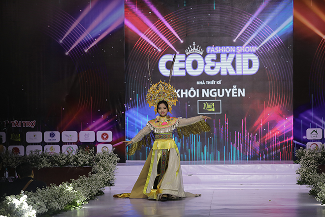 Kid Lê Băng Băng xuất sắc trong chương trình “Fashion Show CEO&KID 2022 – Thời trang doanh nhân mẹ và bé” - 5