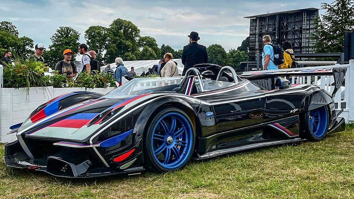 Siêu phẩm Pagani Zonda Revo Barchetta lần đầu xuất hiện trước công chúng - 2