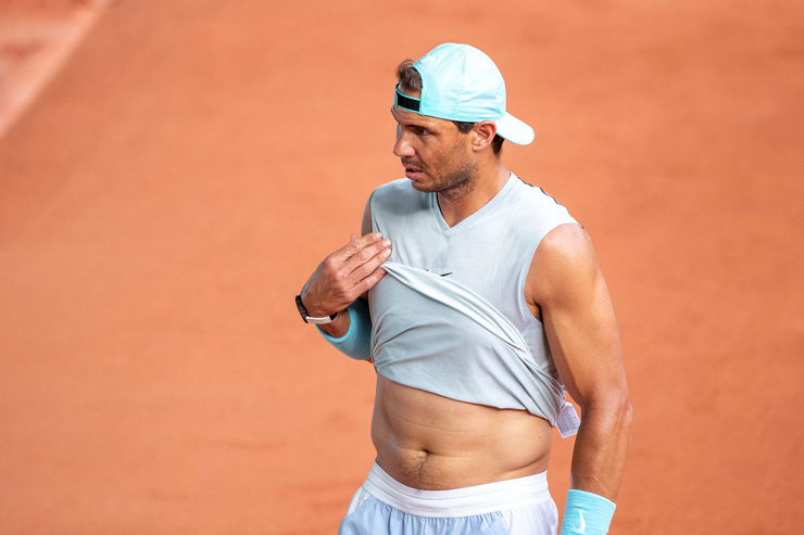 Nadal mệt mỏi khi bị soi mói về chấn thương
