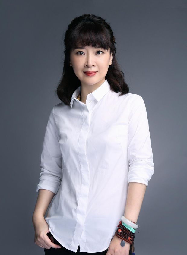 &#34;Chị cả Nhện tinh&#34; của Tây Du Ký: CEO giàu nức tiếng, U60 nhan sắc gây bất ngờ - 3