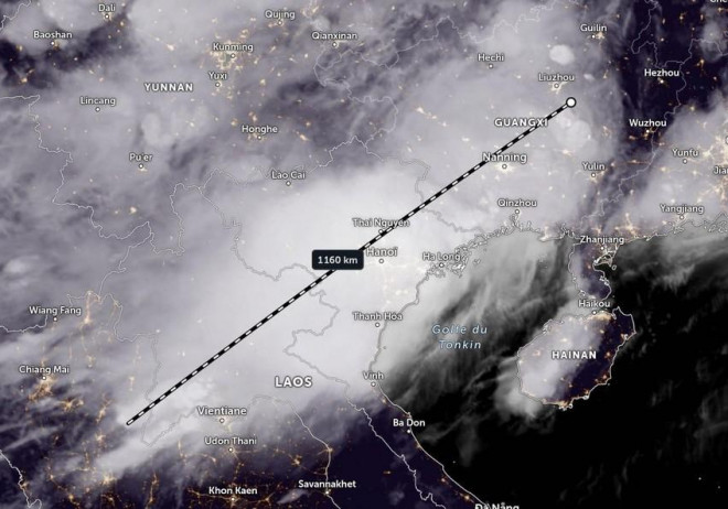 Khối mây giông đậm đặc kéo dài hàng nghìn km. Ảnh: Trung tâm KTTVQG