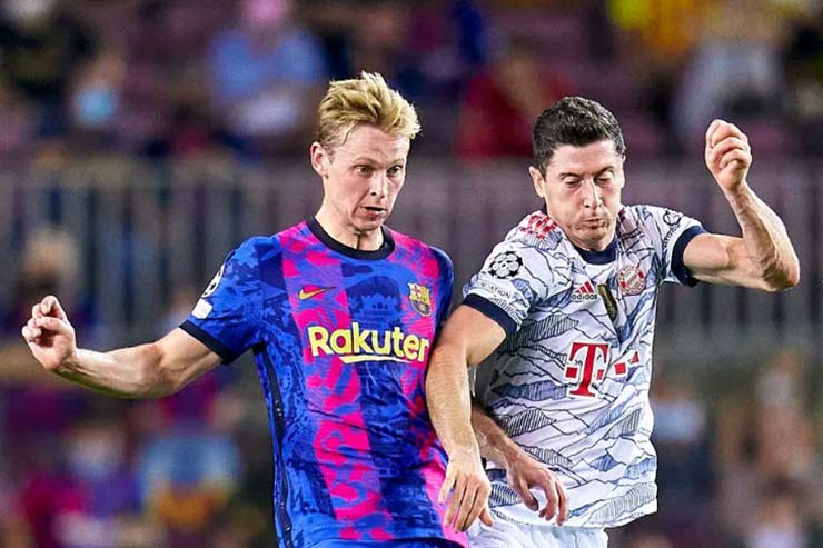 Bayern từ chối cho Barca mua trả góp Lewandowski vì lo ngại tương lai tài chính của Barca, thể hiện qua những diễn biến của vụ De Jong