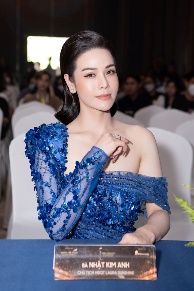 Nhật Kim Anh xuất hiện với tư cách là nhà tài trợ vàng cho Miss Grand International 2023 - 2