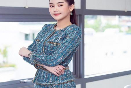 Giám đốc trẻ nhất đại học Hoa Sen lên top 1 tìm kiếm Việt Nam toàn mặc tiền tỷ đi dạy học