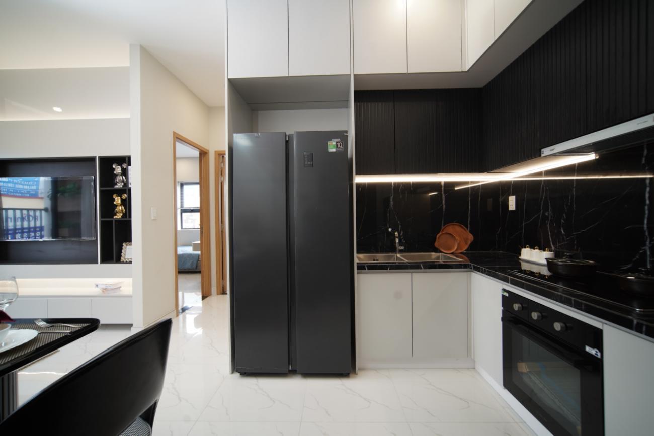 Không gian phòng bếp rộng rãi, đủ tiện nghi đáp ứng nhu cầu cho mọi thành viên gia đình