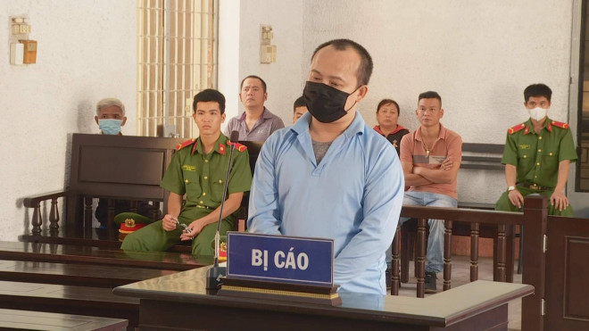 Bị cáo Bùi Lê Duy Linh tại phiên tòa sơ thẩm