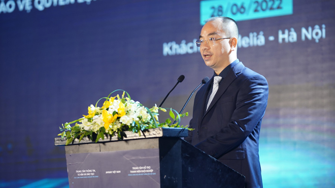 Ông Phan Đức Quế&nbsp; - Giám đốc Trung tâm Thông tin, Tư vấn và Đào tạo (Cục Cạnh tranh và Bảo vệ người tiêu dùng) phát biểu tại buổi lễ