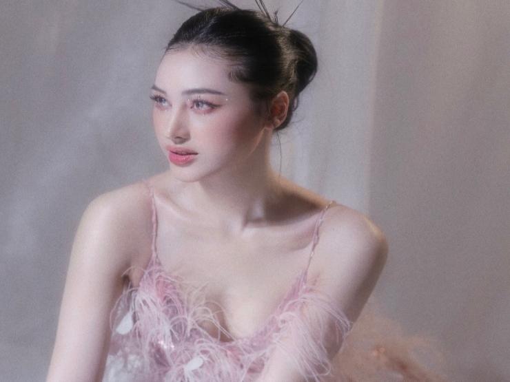 Thời trang - 2 cô gái người Ê Đê ai nhìn cũng si mê vì nét đẹp có "1-0-2", chiều cao 1m70