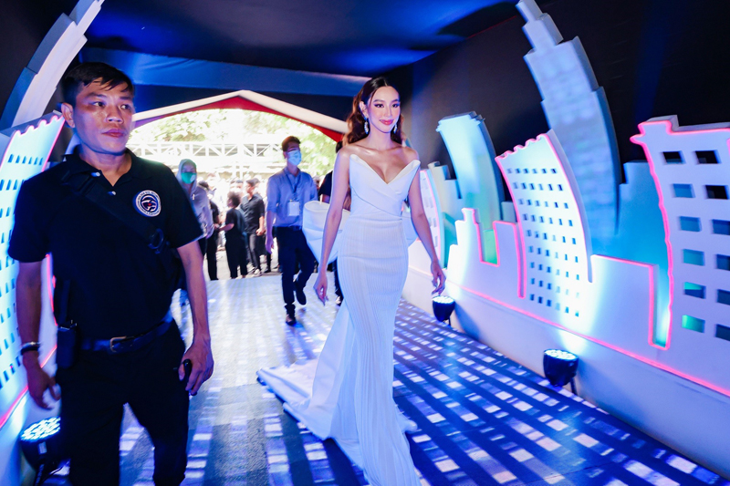 Hoa hậu Thùy Tiên xinh đẹp tham dự sự kiện