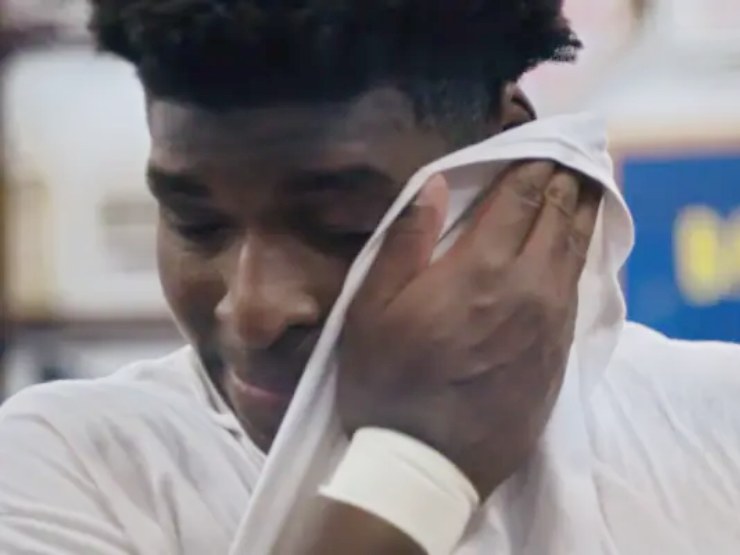 Đời sống Showbiz - Sao nam bị kết án tù 12 năm vì lạm dụng tình dục trẻ em