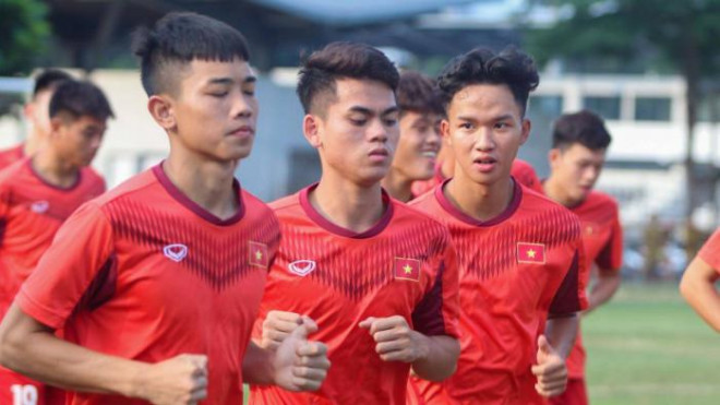 U19 Việt Nam sẵn sàng cho trận gặp U19 Myanmar. Ảnh VFF