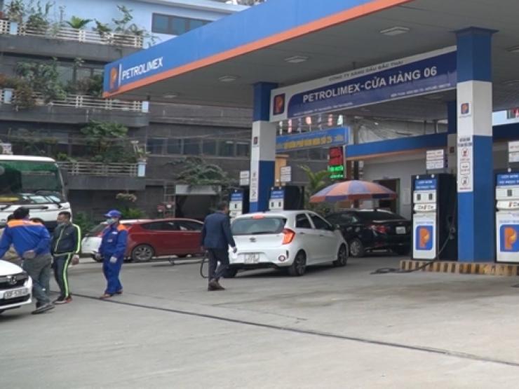 Thị trường - Tiêu dùng - Giá xăng dầu hôm nay 8/7: Sẽ giảm xuống còn một nửa trong tương lai?