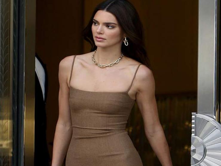 Thời trang - “Cô gái có khung cơ thể đẹp nhất thế gian” mặc bikini đi chơi đêm