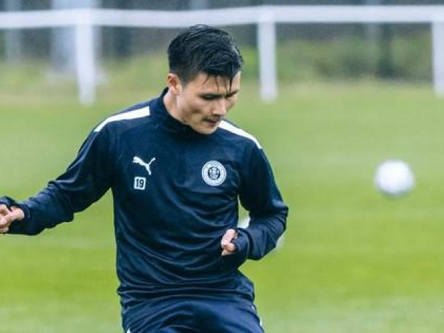 Quang Hải ra mắt Pau FC trong trận đấu ”bí mật”