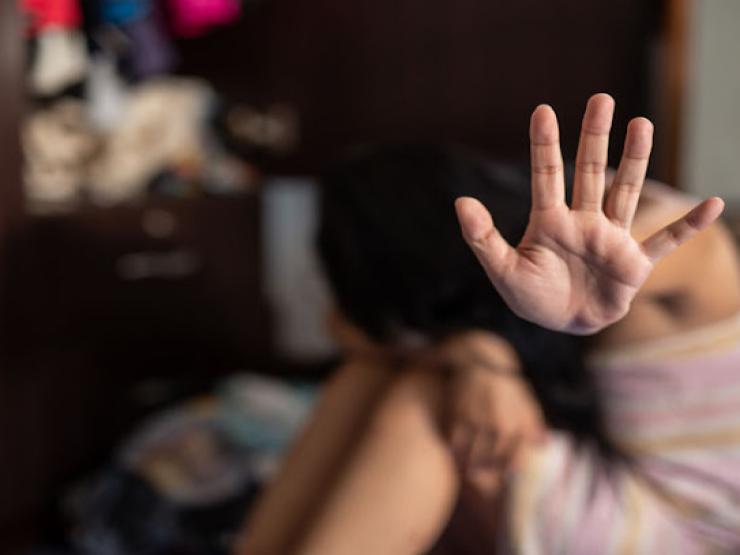 Pháp luật - Mẹ đi bước nữa, hai con gái gặp bi kịch với “yêu râu xanh” đội lốt bố dượng