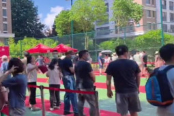 Kinh doanh - Thừa 3,4 tỷ đồng tiền mặt, chung cư phát tận tay các hộ dân khiến nhiều người ghen tỵ