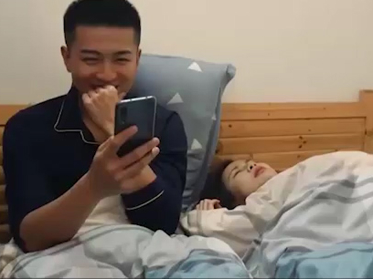 Clip hài hước - Người đàn ông "khóc thét" với giấc mơ khó tin của vợ